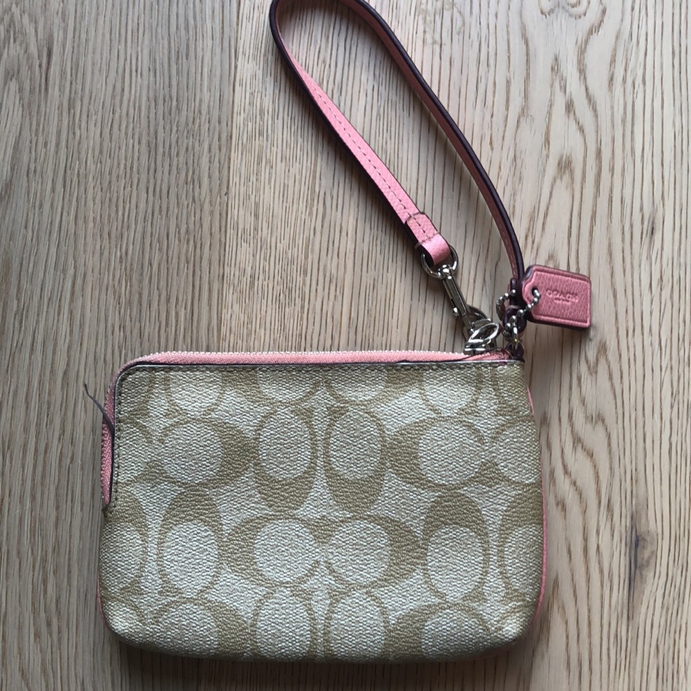 Coach wristlet - Picture 3 of 8